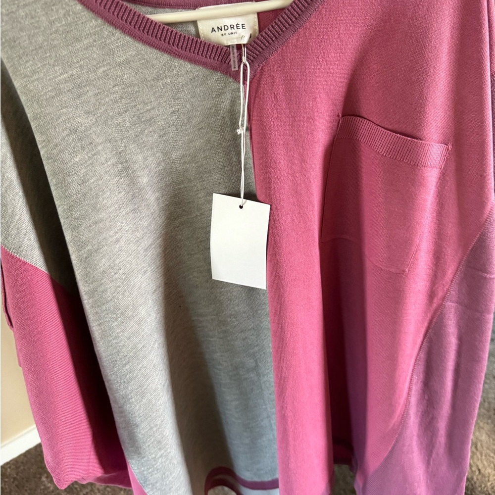 Andree short sleeved color block sweater